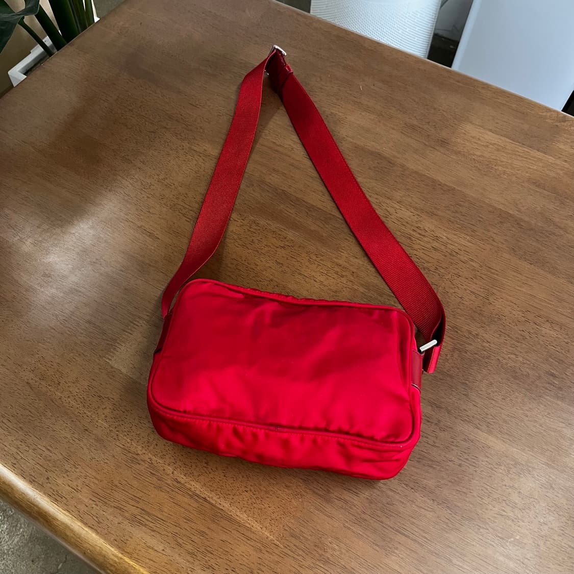 프라다 나일론 크로스백 상품이미지5