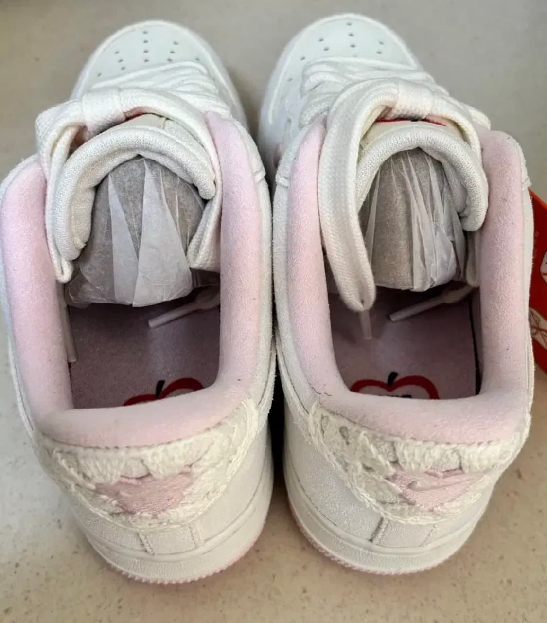 W 나이키 에어포스 1 로우 밸런타인데이 세일 핑크 폼 2025 발렌타인 상품이미지2