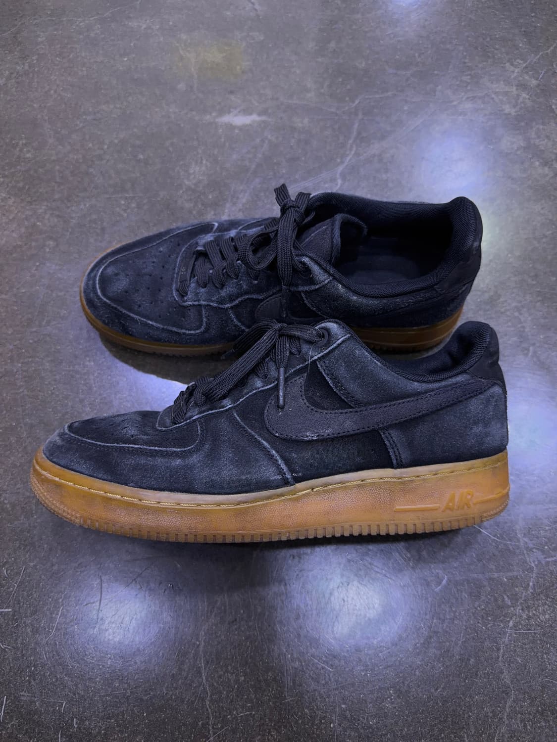 나이키 에어포스1 로우 07 스웨이드 블랙 검 260 상품이미지5