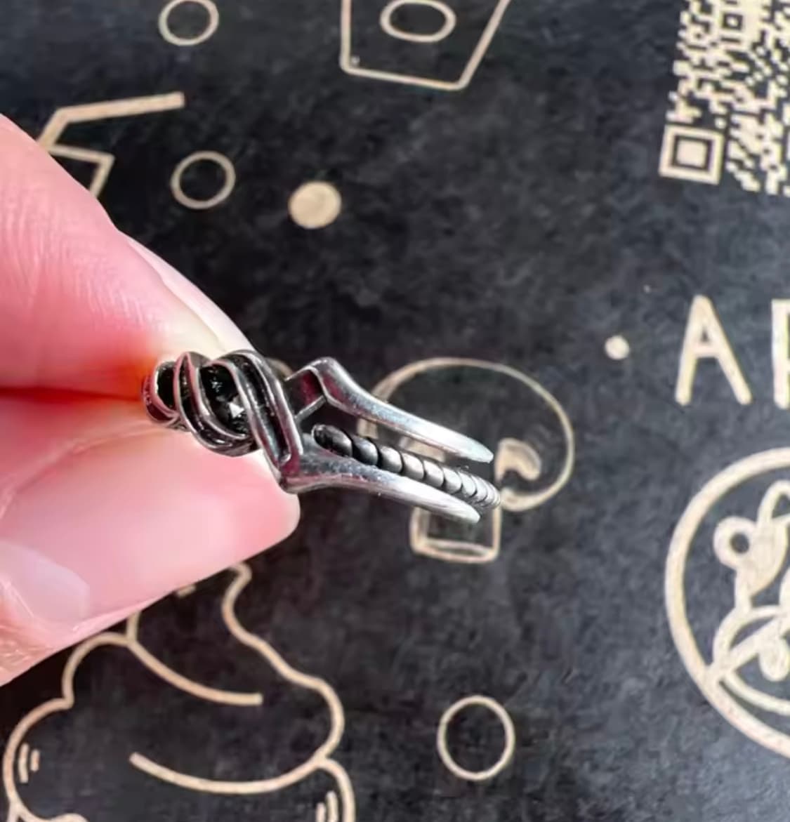 에반게리온 롱기누스의 창 꼬임 반지 상품이미지7