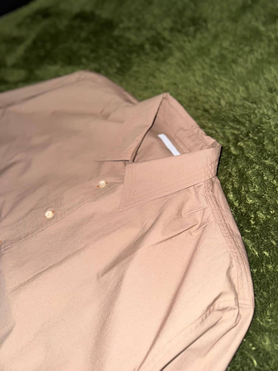 [L] SHIRTER 셔터 스티치 디테일 루즈 핏 셔츠 베이지 상품이미지2