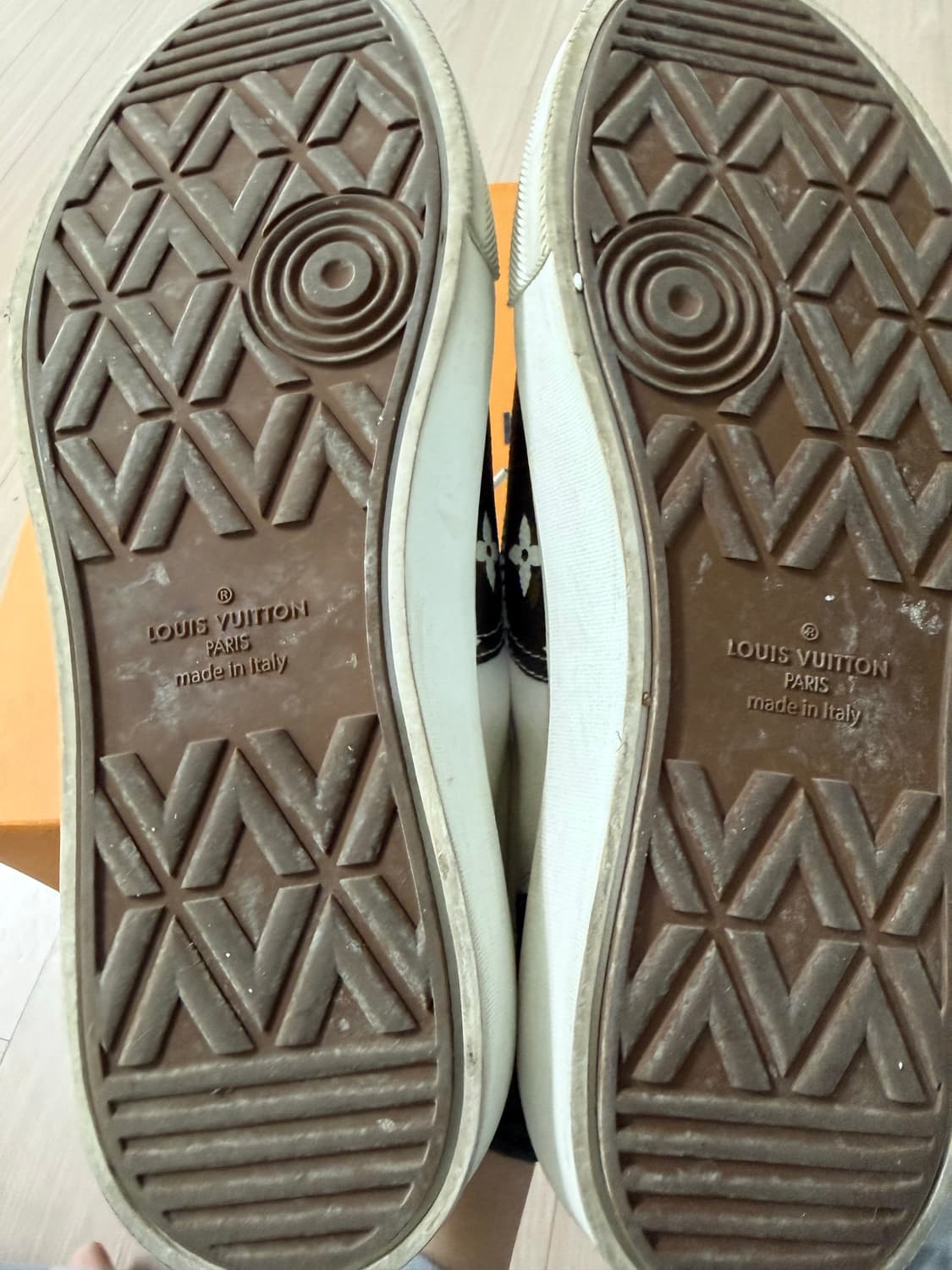 루이비통 트로카데로 모노그램 스니커즈 255 상품이미지4