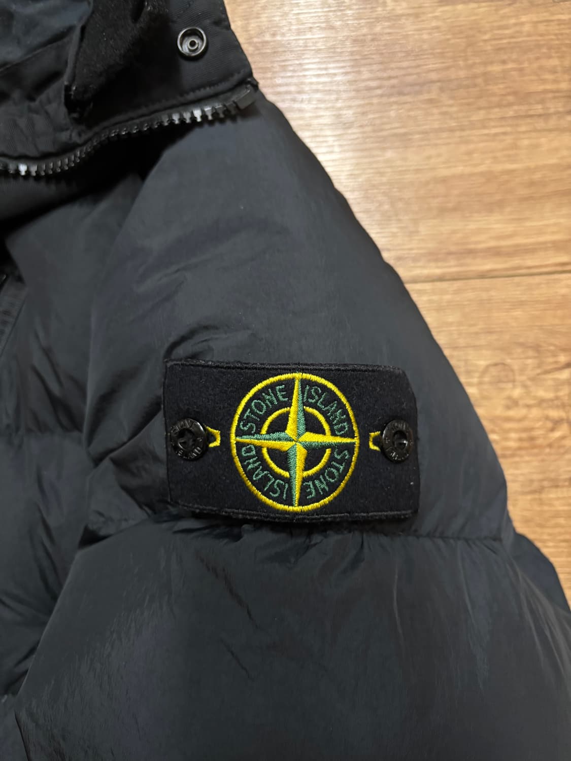 스톤아일랜드 크링클랩스 21fw 패딩 블랙 L 상품이미지5