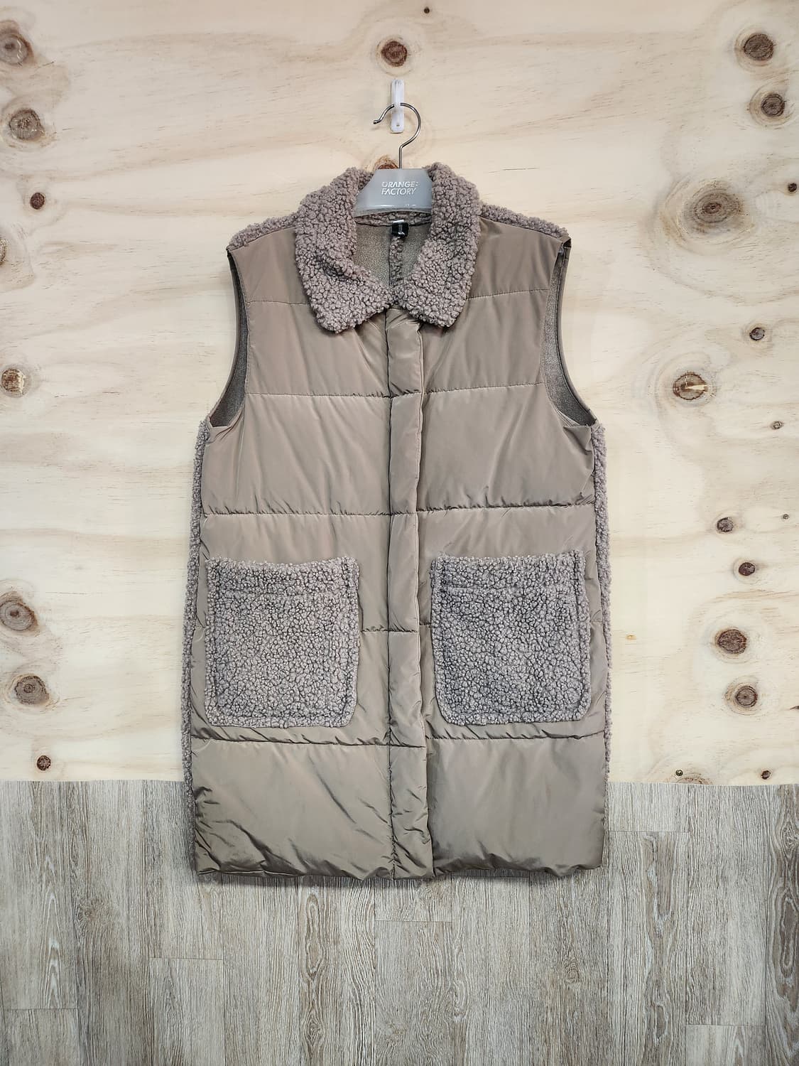 362) 여성 뽀글이 패딩 조끼 상품이미지1