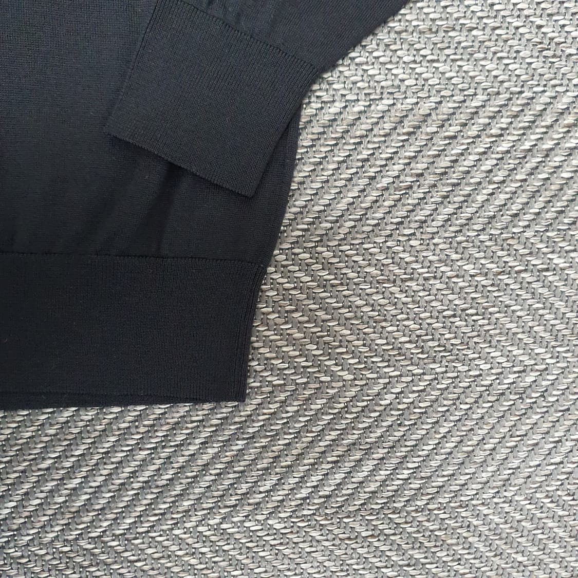 유니클로 울100 하이넥 스웨터 남자105 상품이미지4