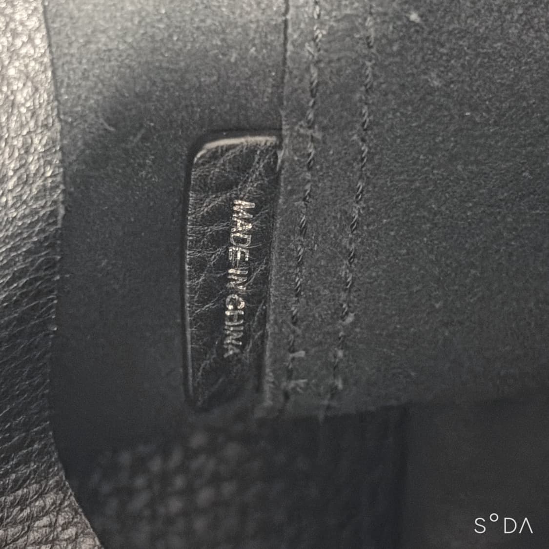 버버리 가죽 호보백 블랙 상품이미지8