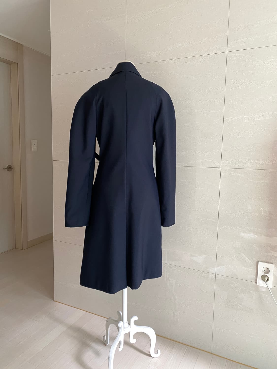 JAQUEMUS   자크뮈스  울 랩 코트    36 사이즈 상품이미지3