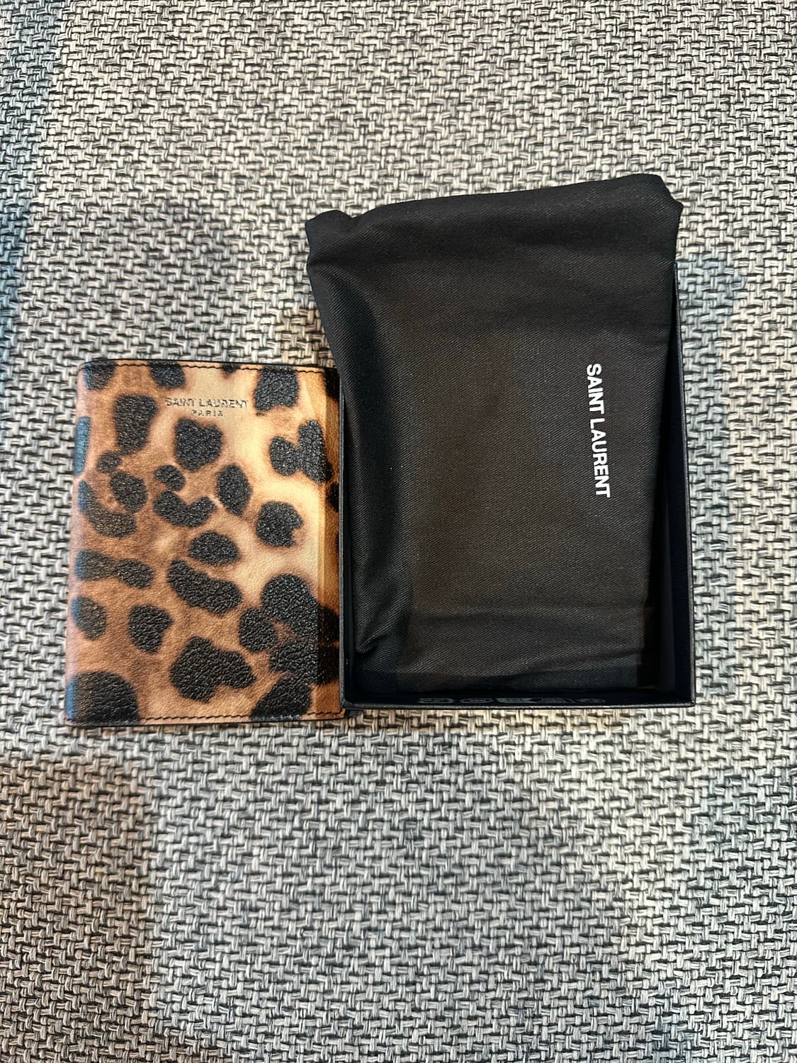 생로랑 지갑 새상품 상품이미지2