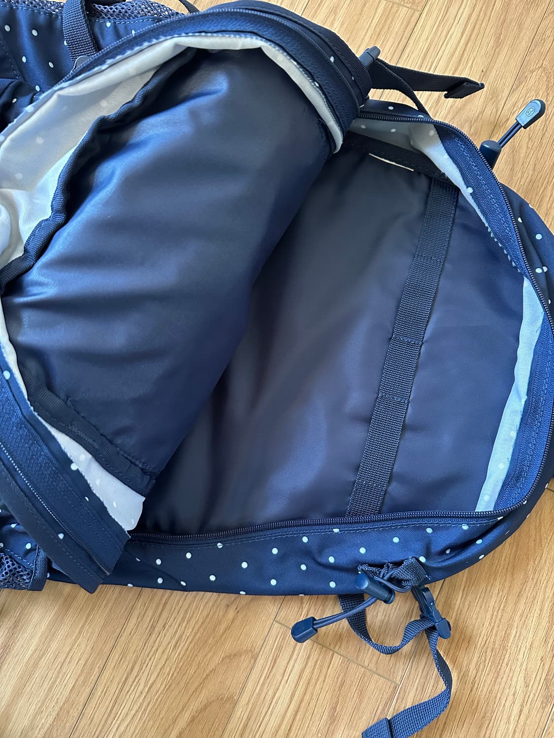 콜맨 땡땡이 배낭 상품이미지4