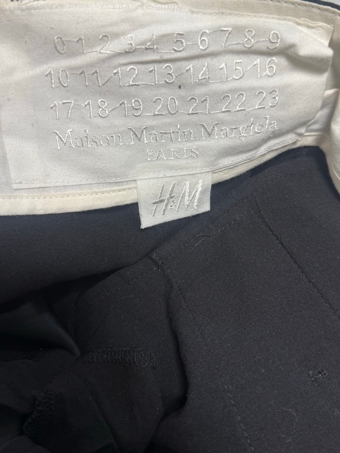 Maison Martin Margiela X H&M Trousers 상품이미지4