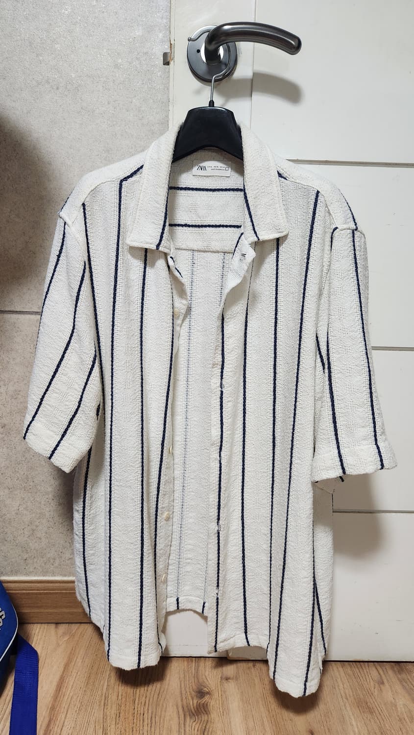 [XL] 자라 zara 네이비 스트라이프 오픈카라 반팔 셔츠 옴므 화이트 상품이미지9