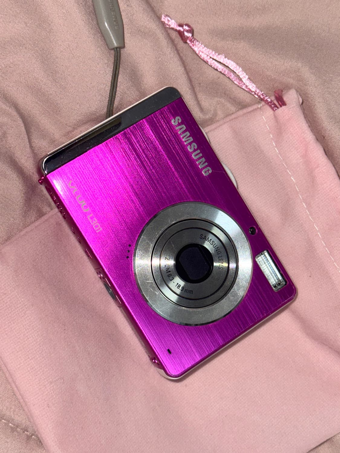 레어템🩷 삼성 VLUU L301 — 오묘한 색감의 디카 판매합니다! 상품이미지2