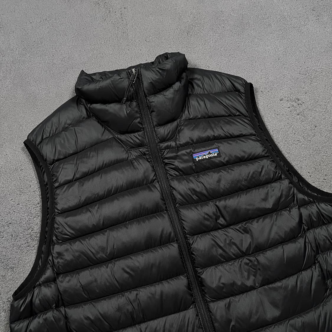 파타고니아 다운 스웨터 베스트 경량 패딩 상품이미지2