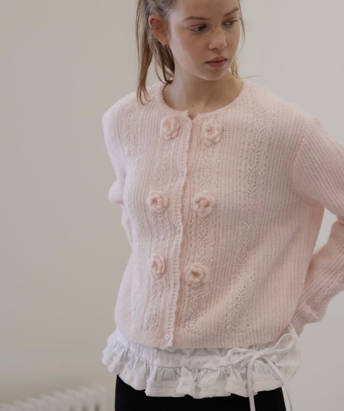 론론 핸드메이드 플라워 니트 가디건 상품이미지2