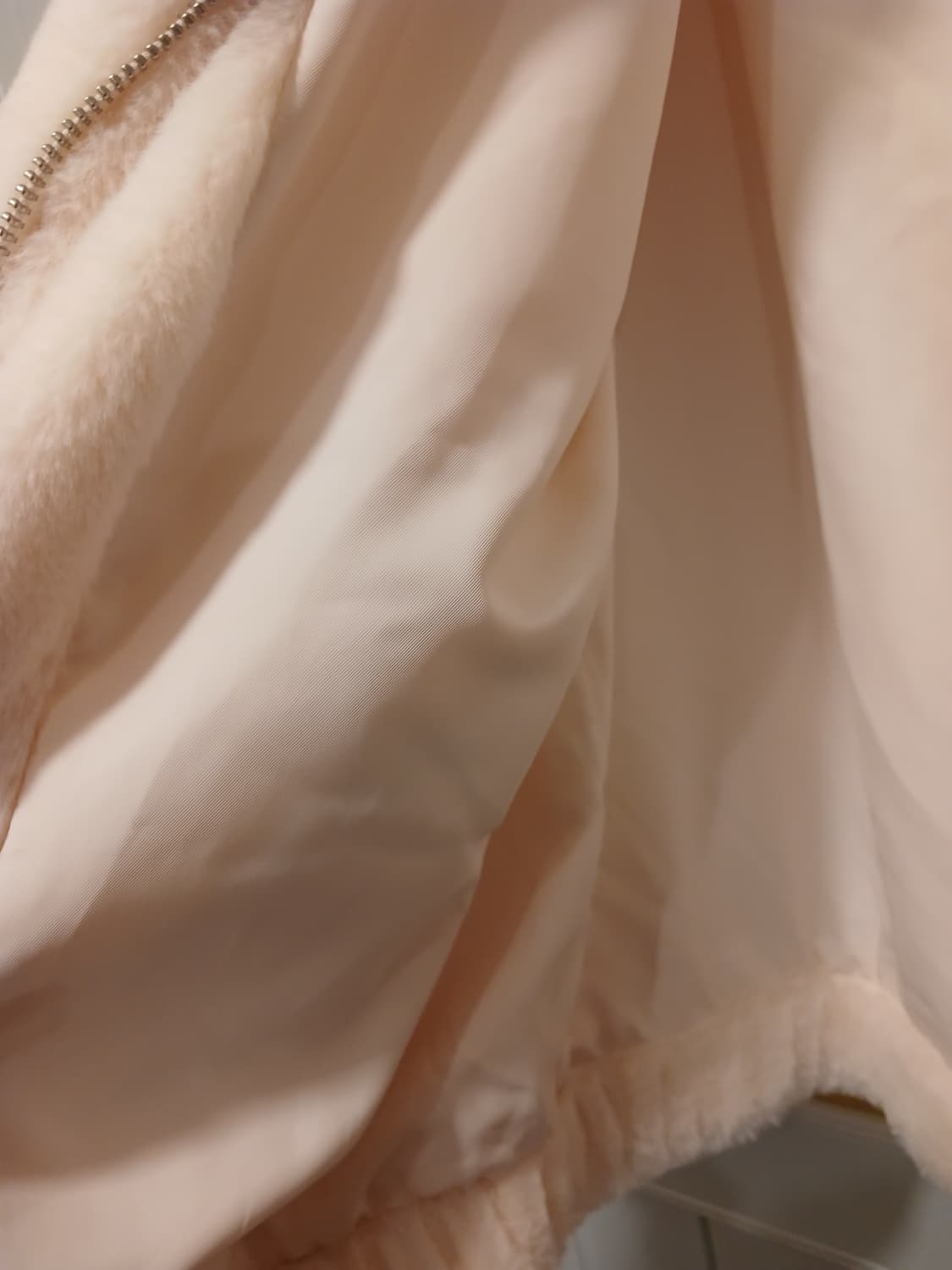 널디 정품 여성 퍼 후드 집업 S사이즈 상품이미지3