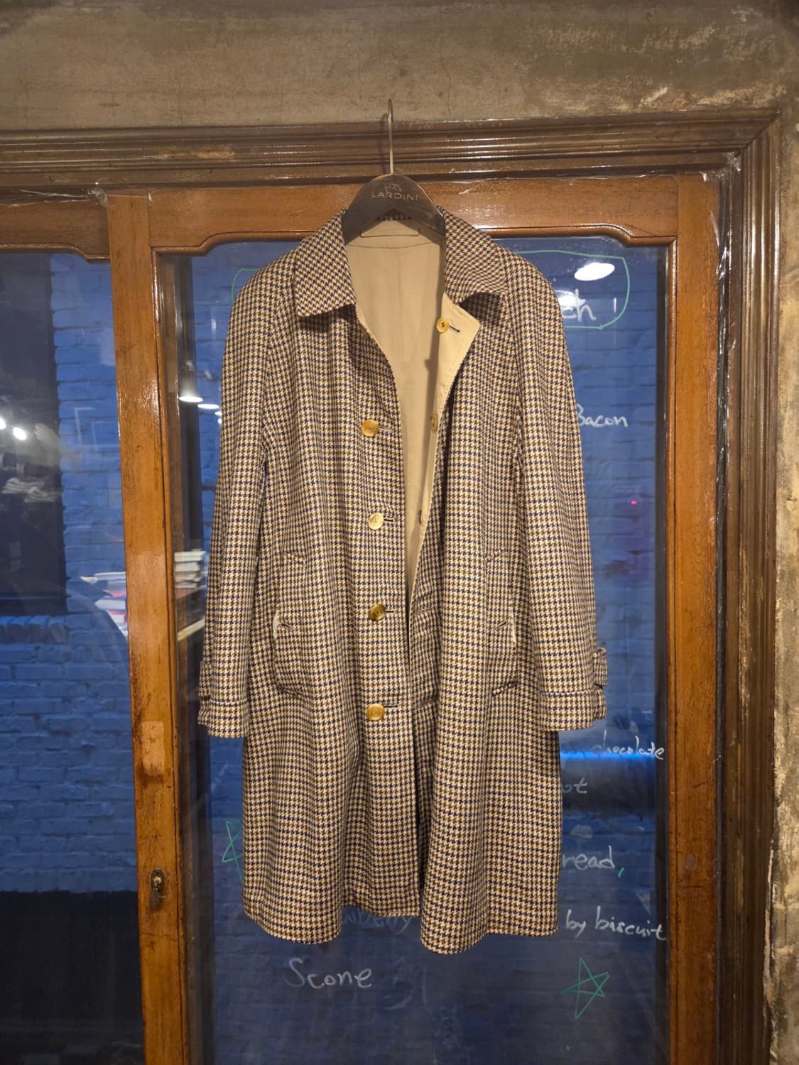 버버리 아이리시 트위드코트 상품이미지10