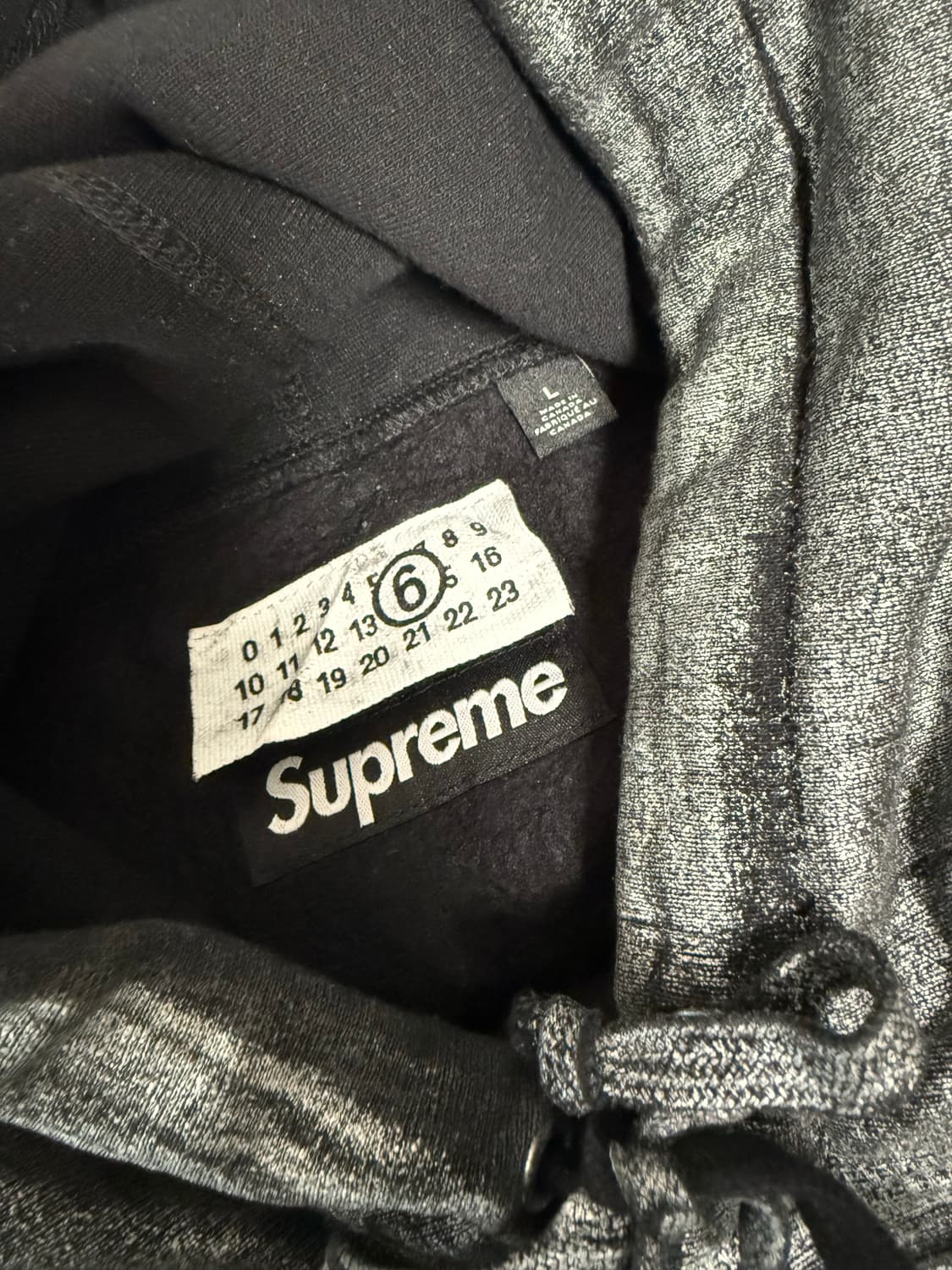 [L] 슈프림 X MM6 메종 마르지엘라 포일 박스로고 후드 상품이미지4
