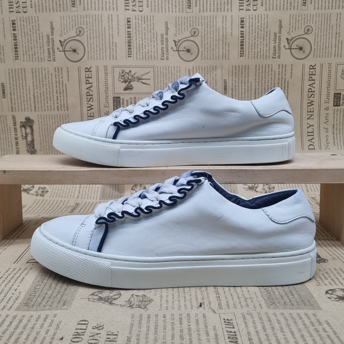 토리버치 러플 레더 여성스니커즈7 230 상품이미지1