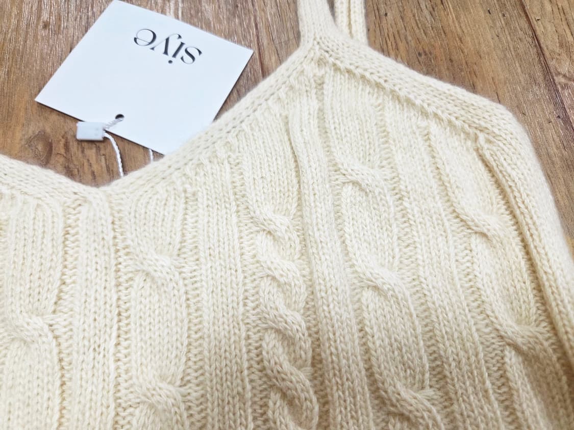 시예(siye) 시예샵 샵시예 크림 홀리데이 라쿤볼레노 니트셋  새상품  상품이미지7