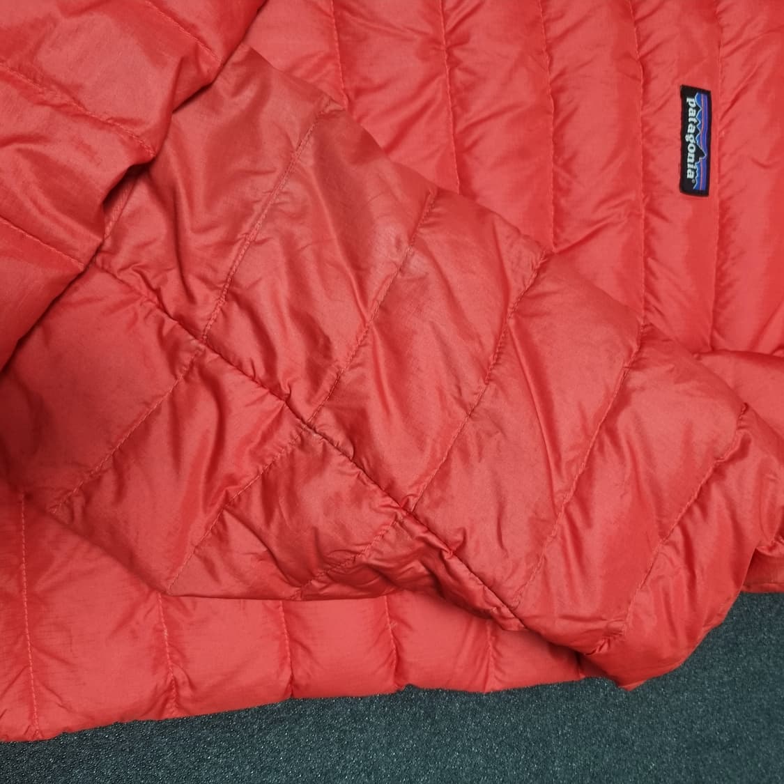파타고니아 다운스웨터 패딩 레드오렌지 xl 상품이미지4