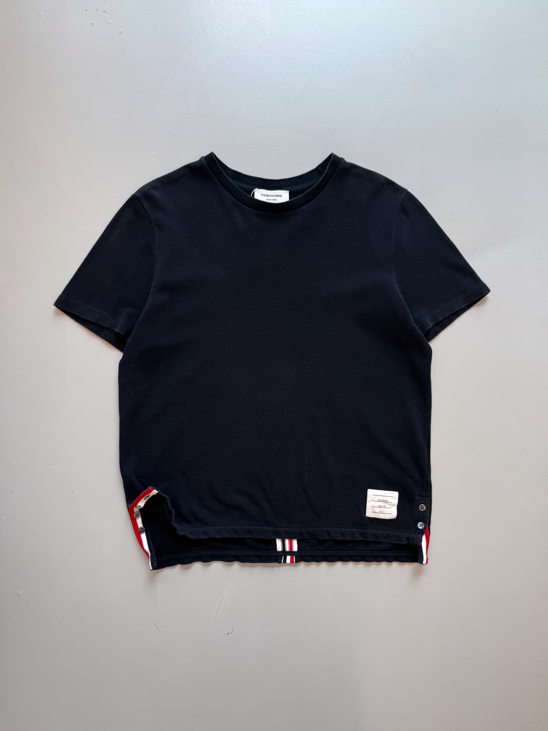 톰브라운 루즈핏 백 삼선 코튼 반팔티셔츠 3size 상품이미지2
