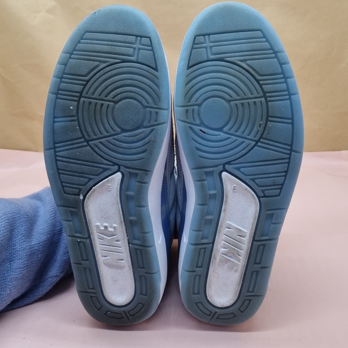 아디다스 이큅먼트10 운동화250 상품이미지3