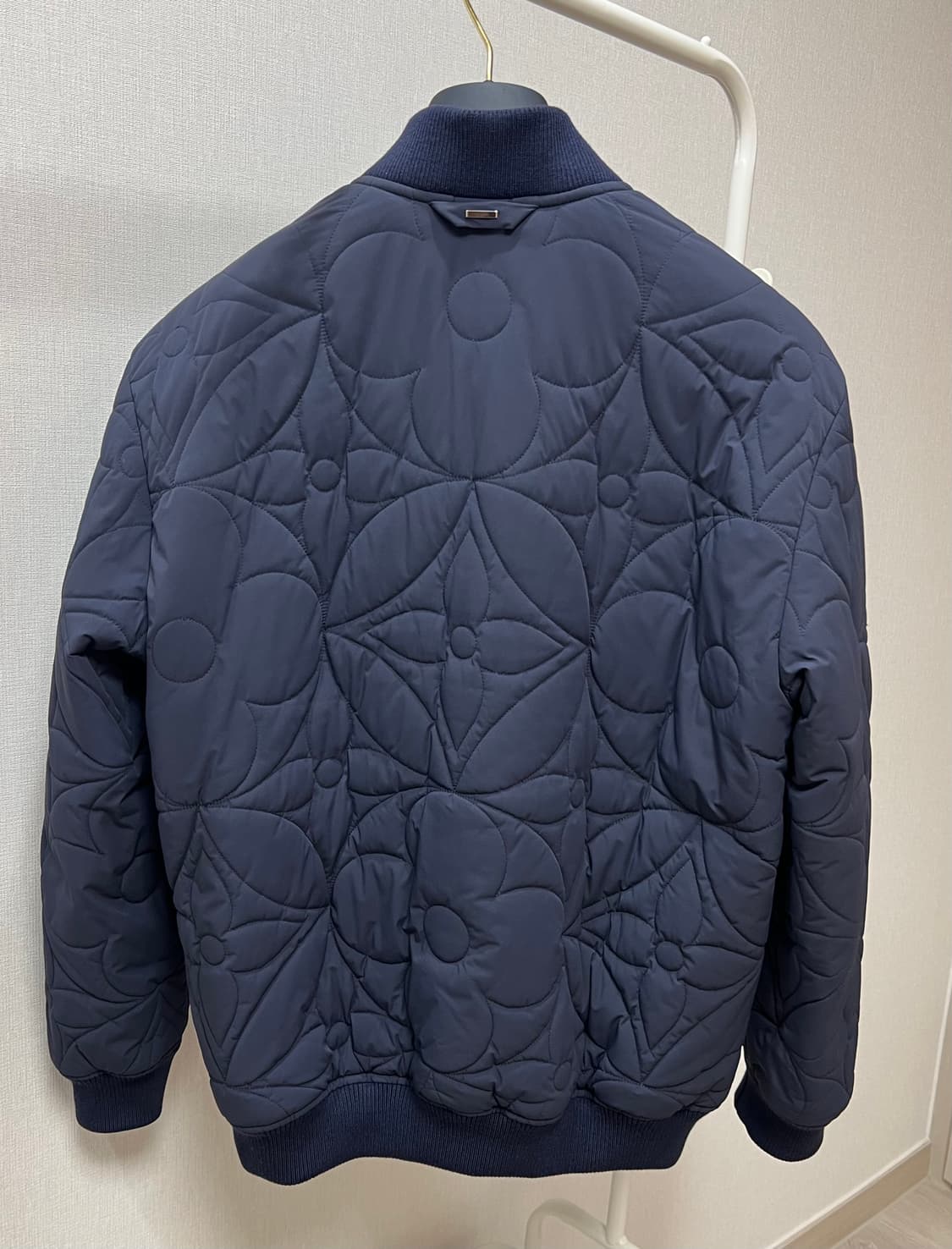 [50/새상품급] 루이비통 LVSE 모노그램 퀼티드 블루종 봄버 자켓 상품이미지6
