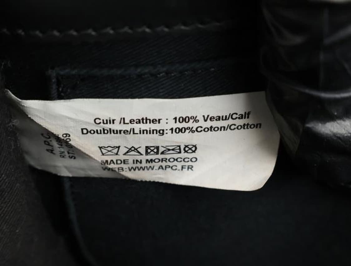 A.P.C Black Half Moon Calf Leather bag 상품이미지10