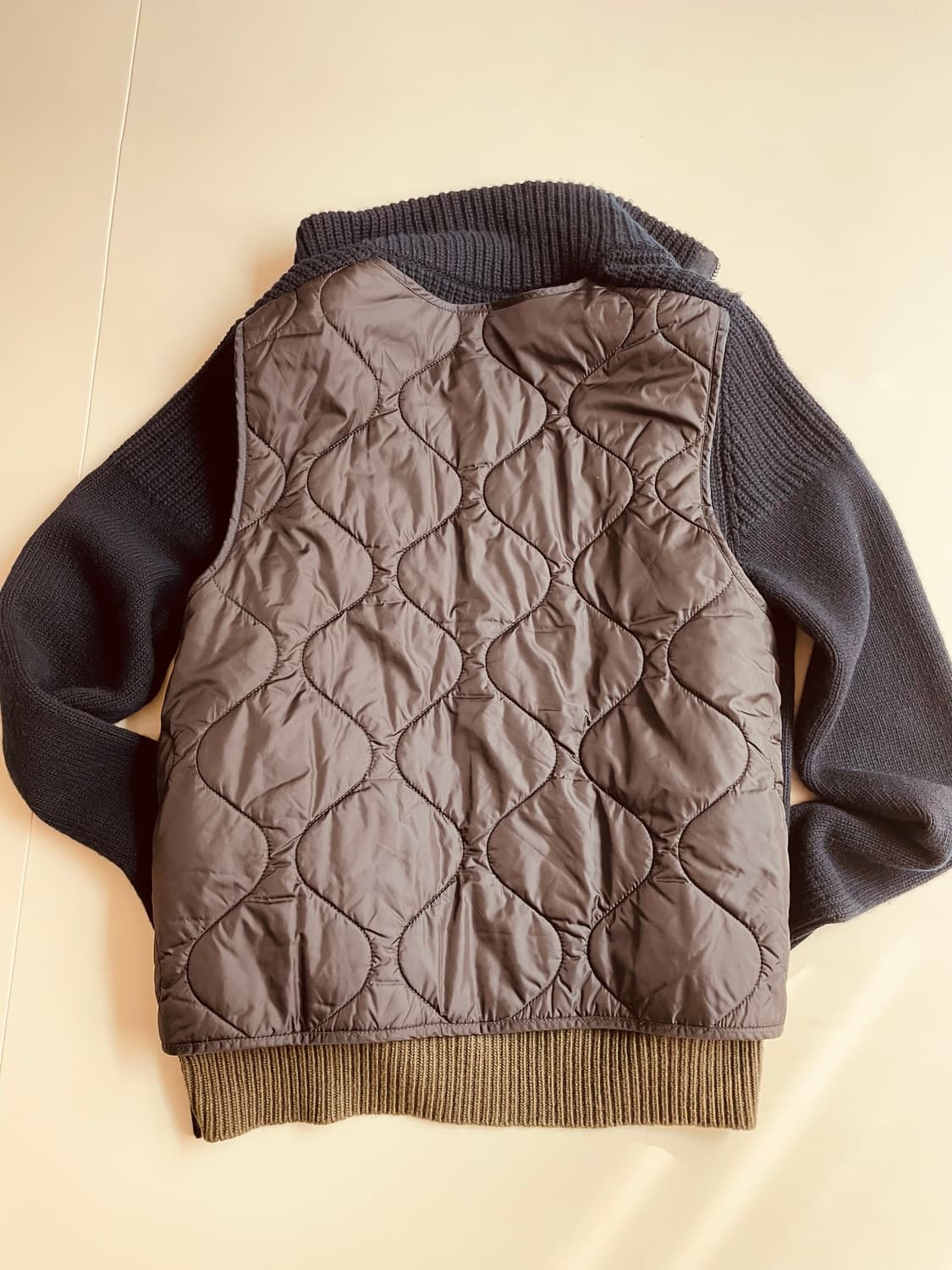 몽클레어 방한 가디건 MAGLIONE TRICOT CARDIGAN 상품이미지3