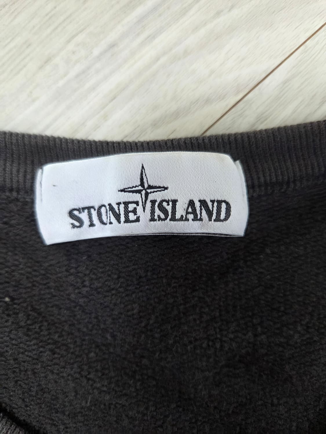 스톤아일랜드 챠콜 맨투맨 M 상품이미지2