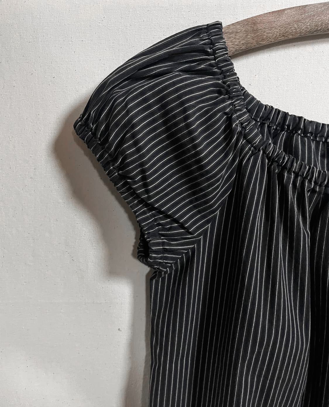 THEORY pinstripe shirred dress 상품이미지5