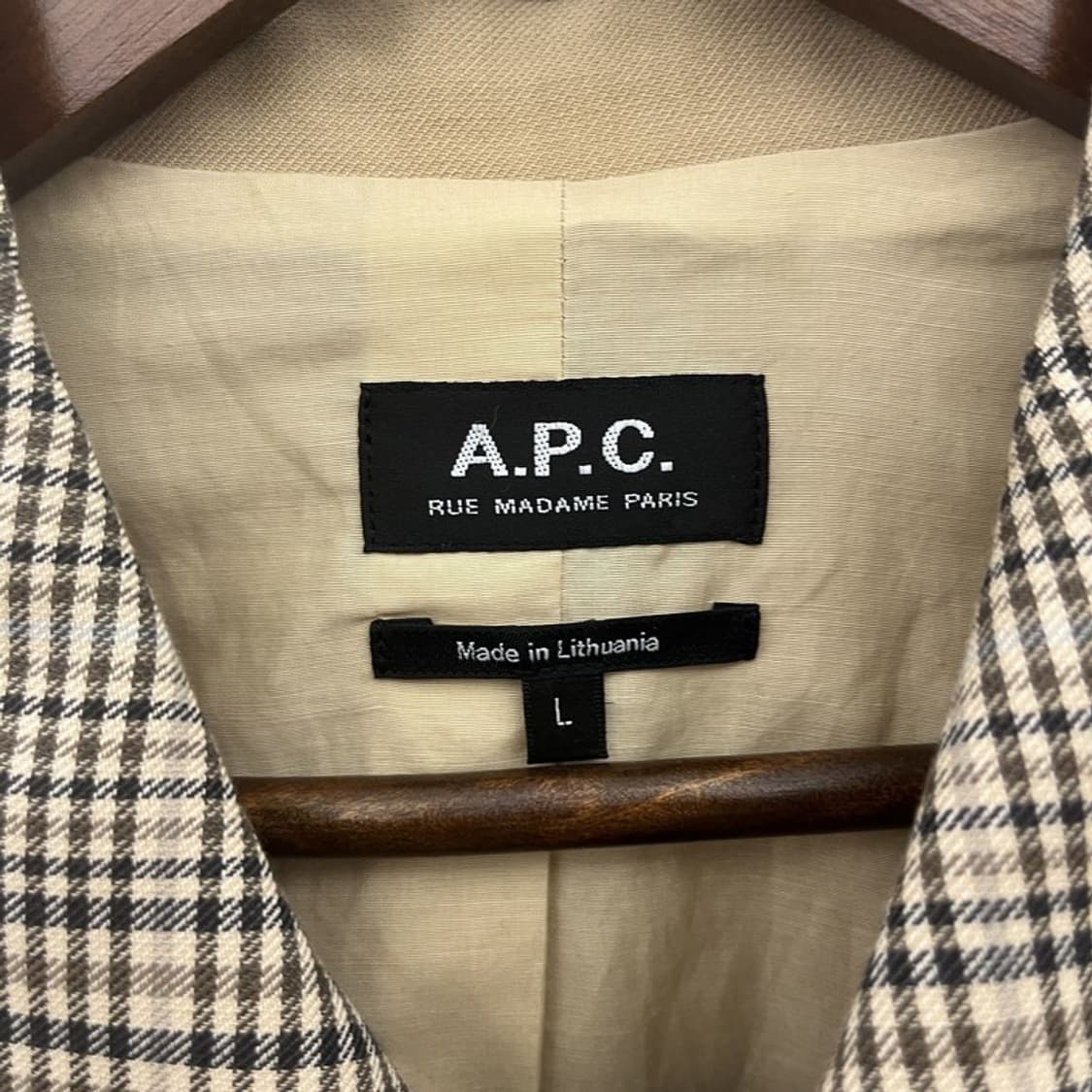 아페쎄 APC 아이유 모던시크 캐주얼 체크 미디 맥코트 L C11021 상품이미지5