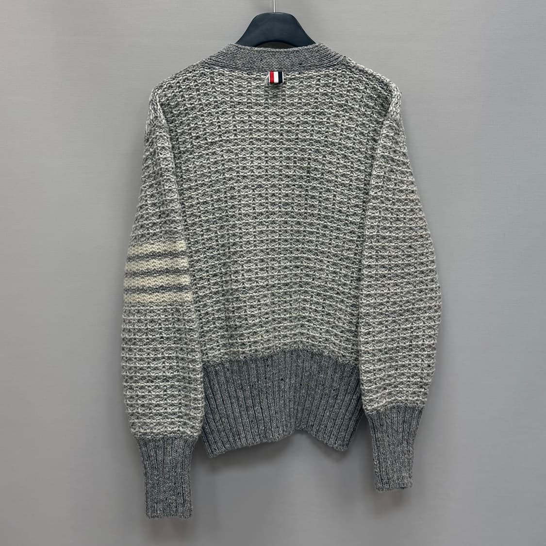 톰브라운 사선완장 모헤어 트위드 클래식 가디건 ( 100~105 ) 상품이미지4