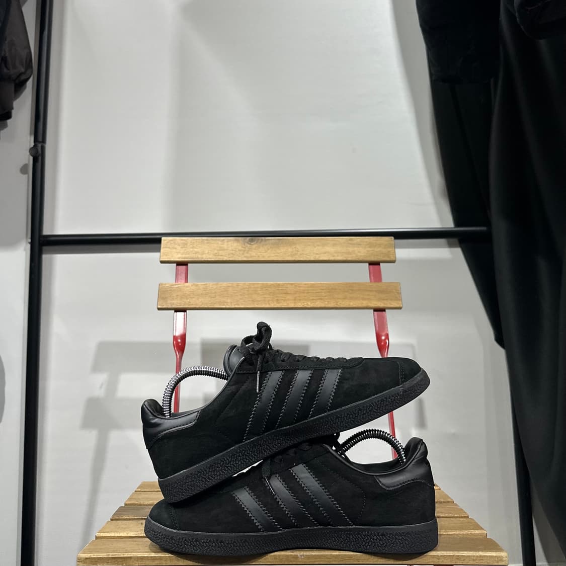 250) 아디다스 운동화 남녀공용 신발 가젤 블랙 스웨이드 상품이미지7