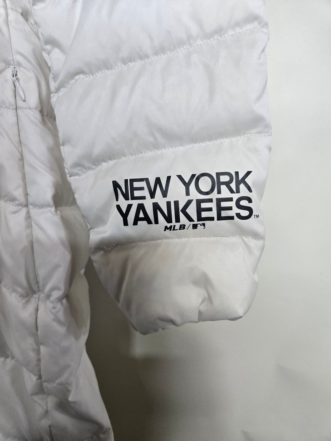 MLB 뉴욕 양키스 구스 경량 롱패딩 XS(85) 상품이미지6