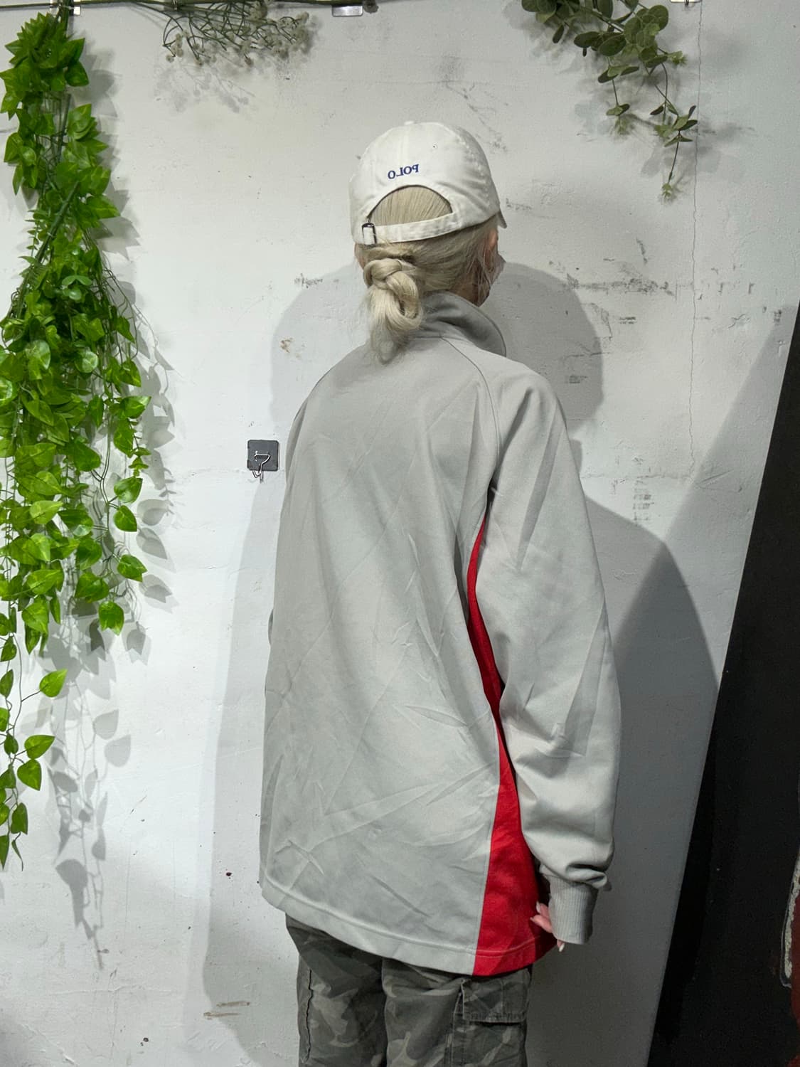 푸마 그레이 레드 배색 오버핏 트랙탑 져지 상품이미지3