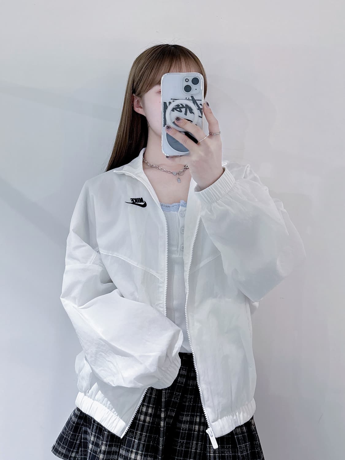 나이키 화이트 스우시 오버핏 바람막이 상품이미지3