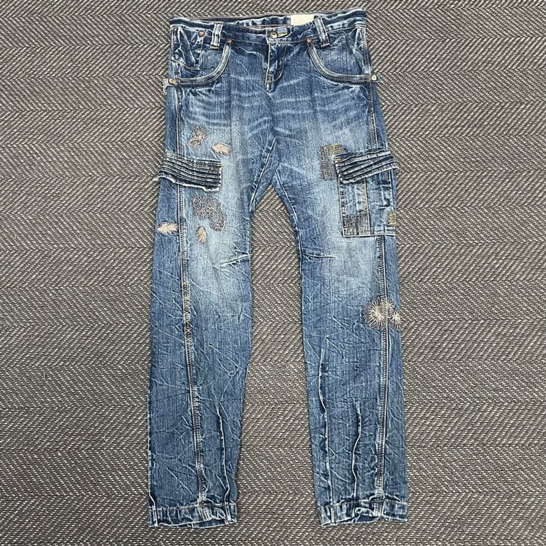 안트가우지 자수 슬림핏 데님 팬츠 v0175 상품이미지1