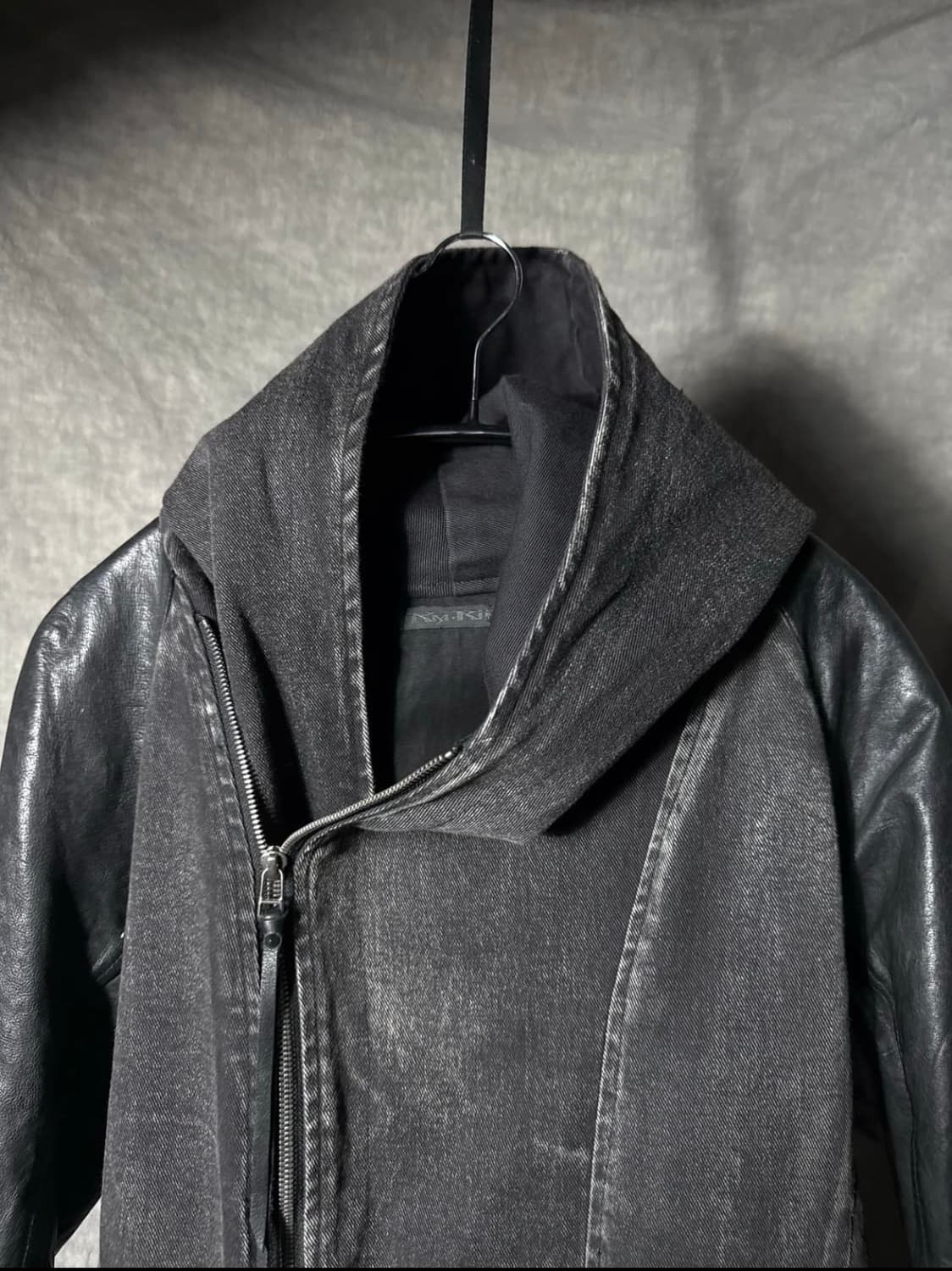 KMrii 암레더 비대칭 후드자켓 상품이미지4