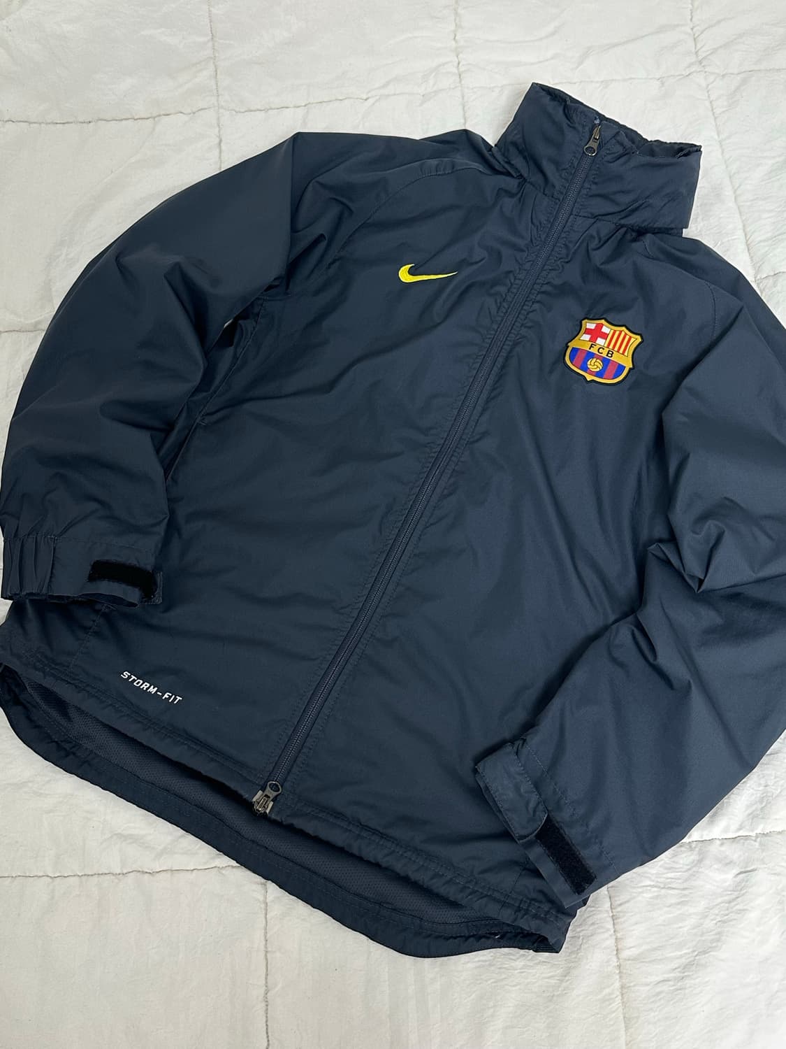 나이키 바르샤 스톰핏 바람막이 미디움 상품이미지1