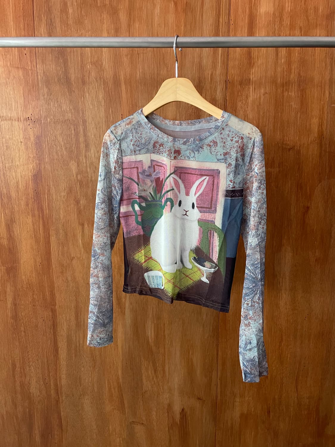 Rabbit printed mesh crew neck top 상품이미지3