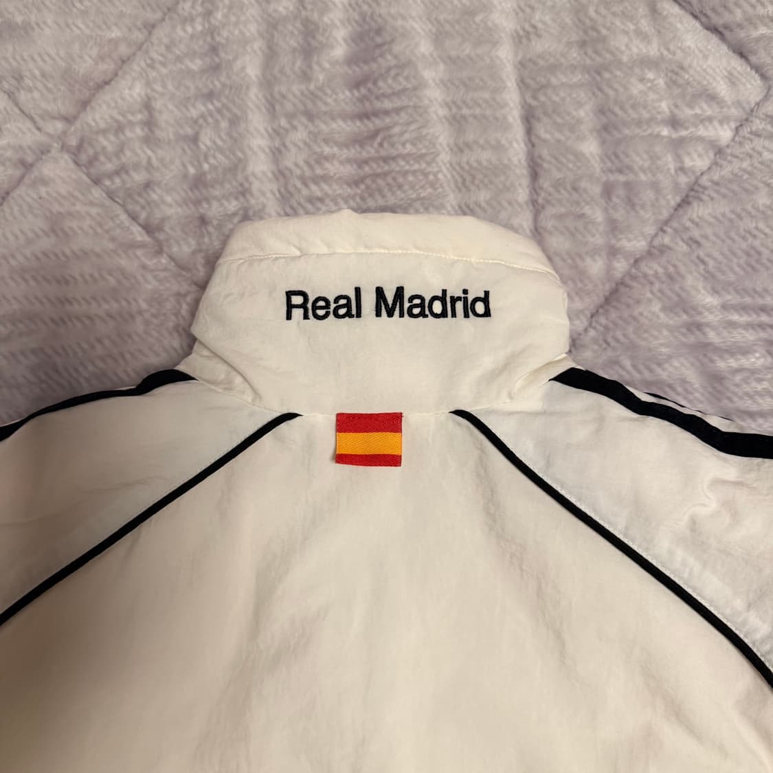 아디다스 레알마드리드 경량패딩 상품이미지3