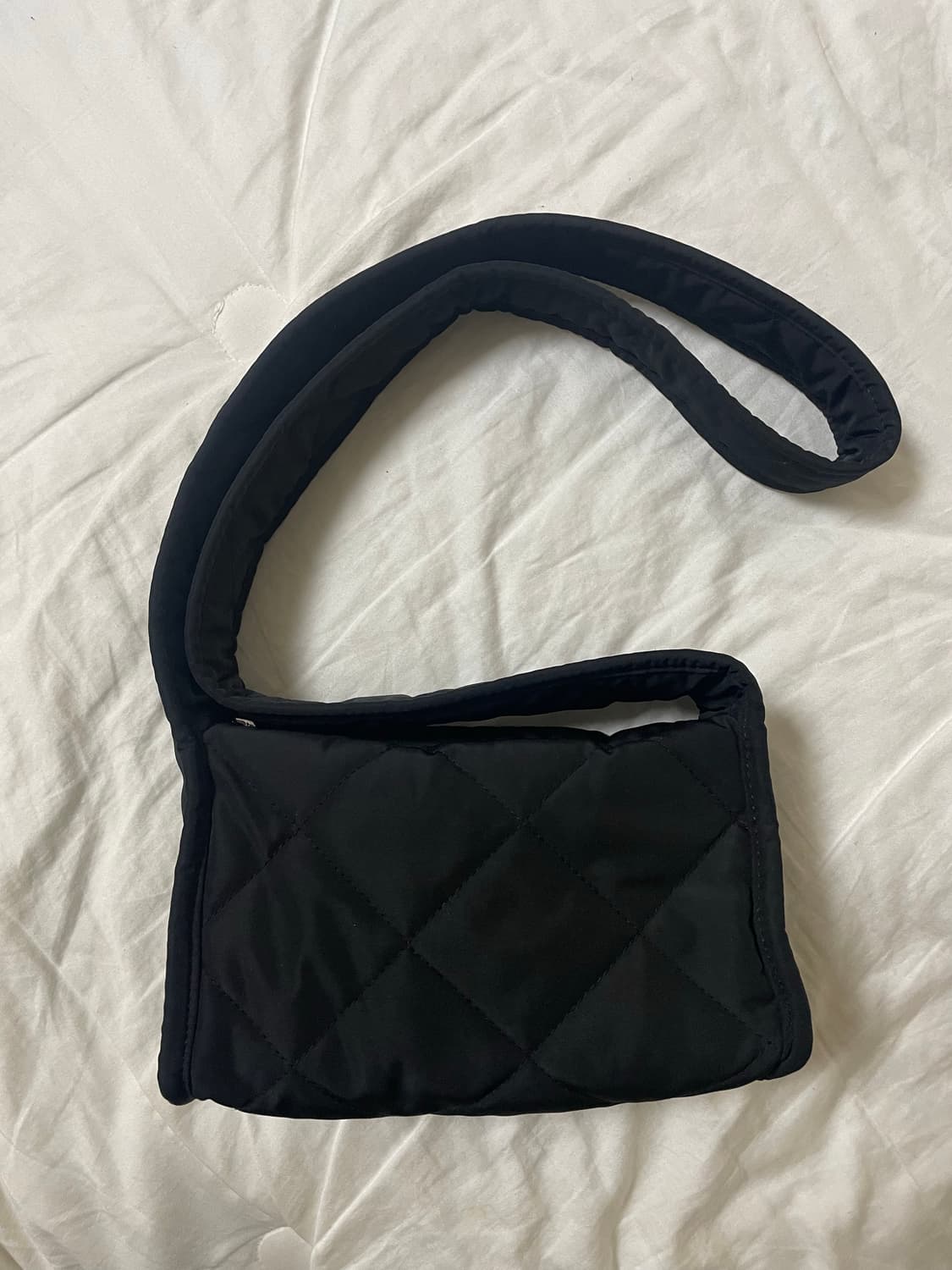 [1회착용] 코스 정품 다이아몬드 퀼티드 미니백 블랙 숄더백 크로스백가방 상품이미지7