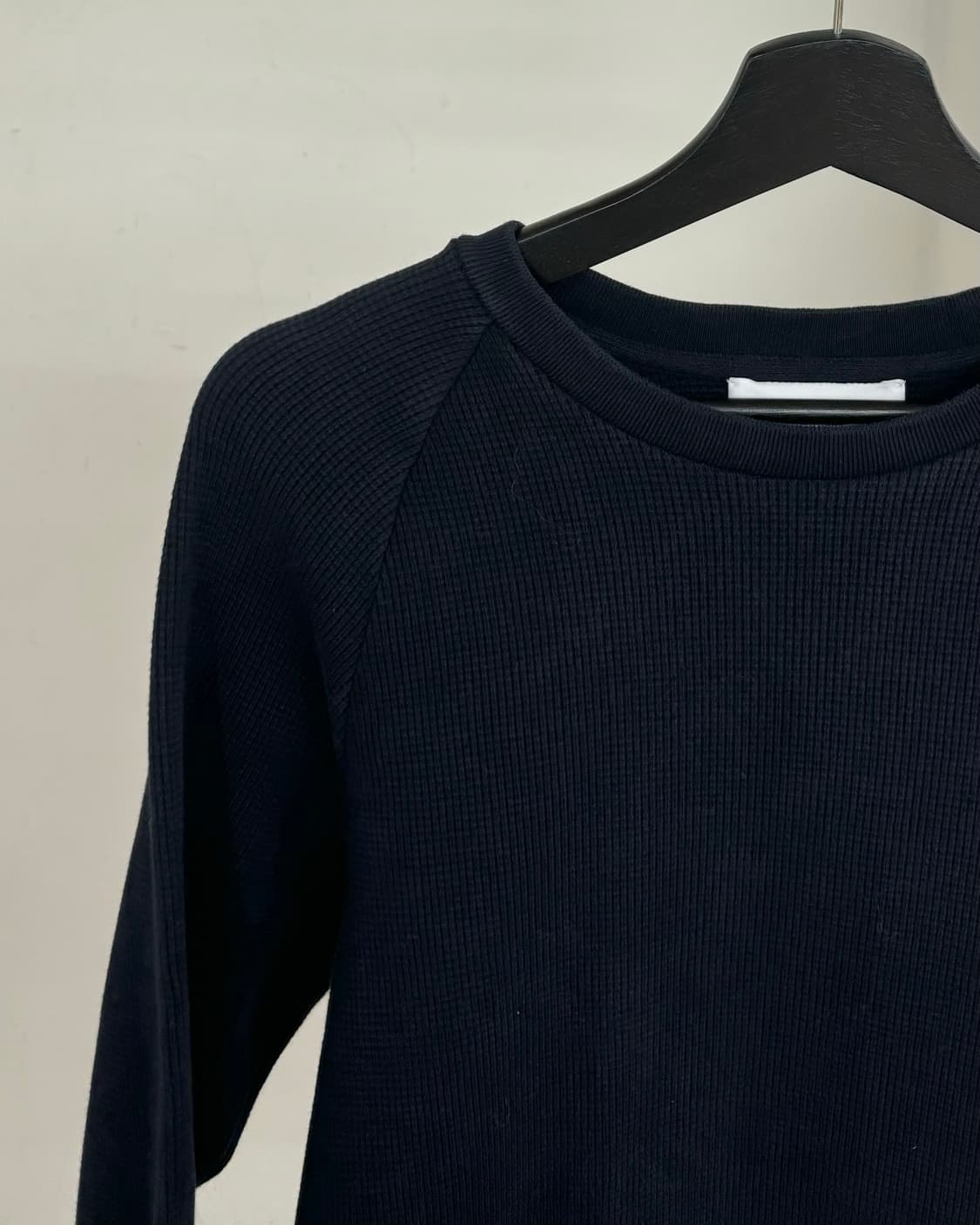 톰 브라운 네이비 4바 와플 니트 맨투맨 상품이미지3