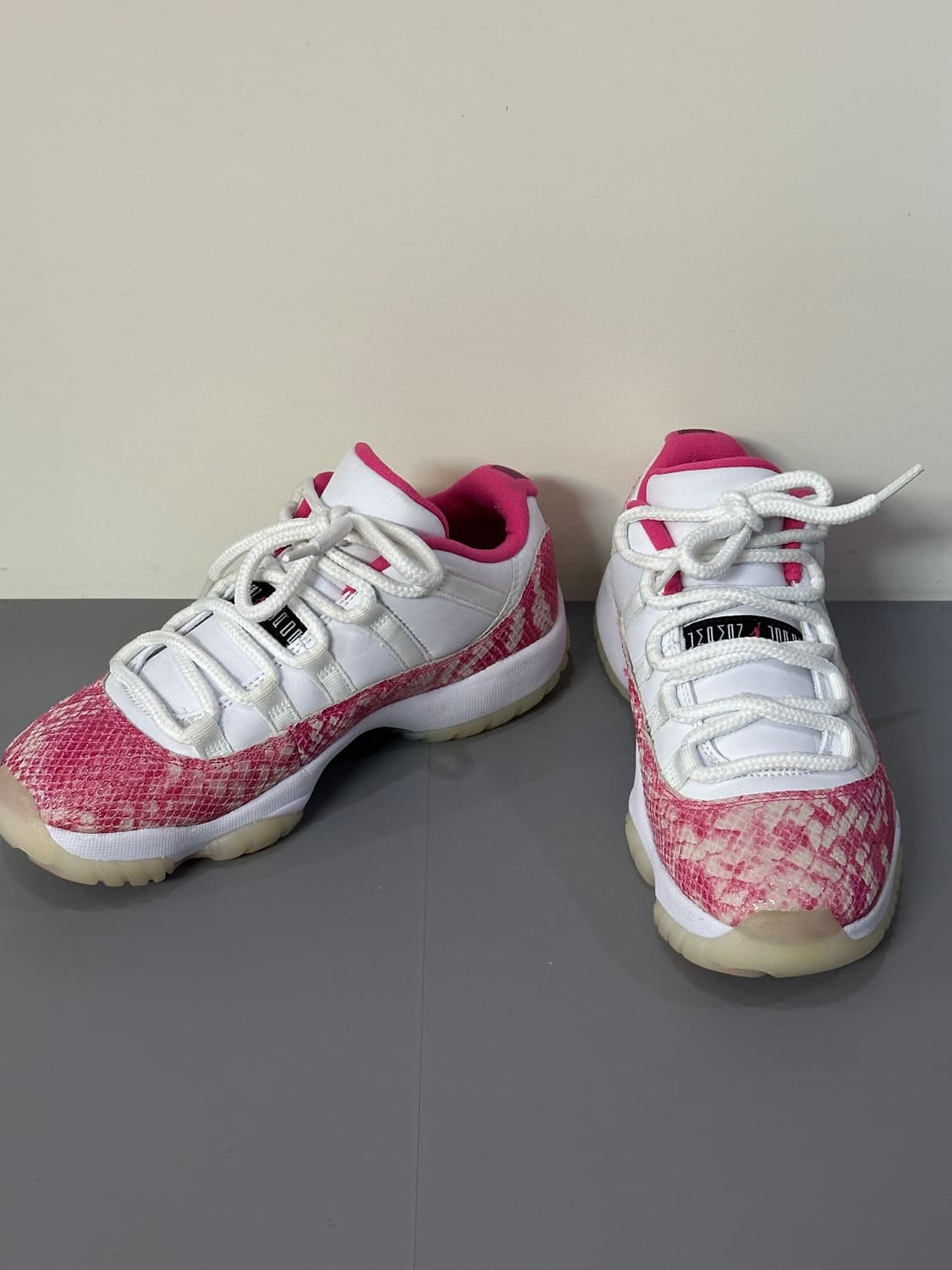 나이키 에어조던11 레트로 로우 운동화 상품이미지3