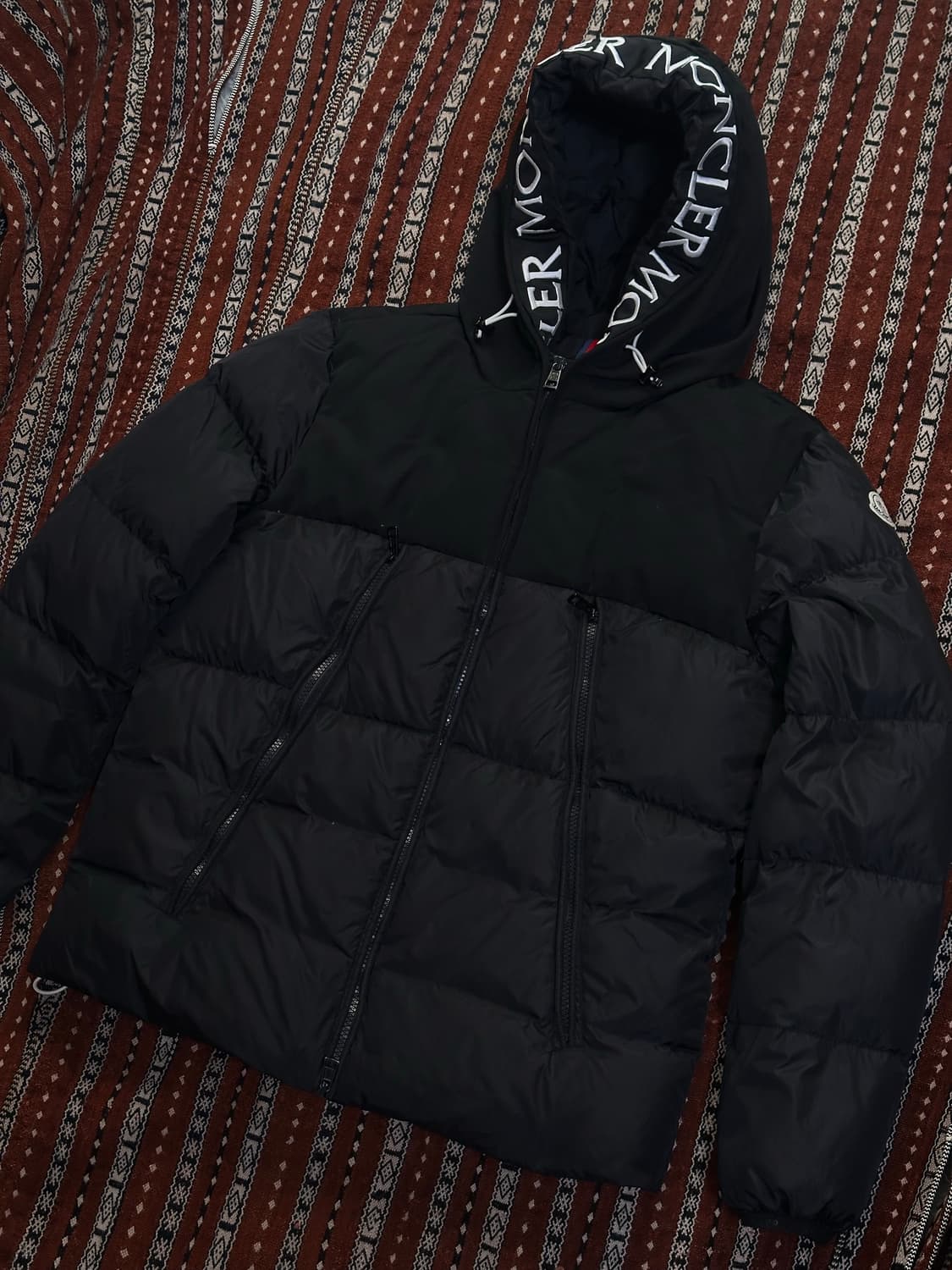 몽클레어 패딩 블랙  상품이미지9