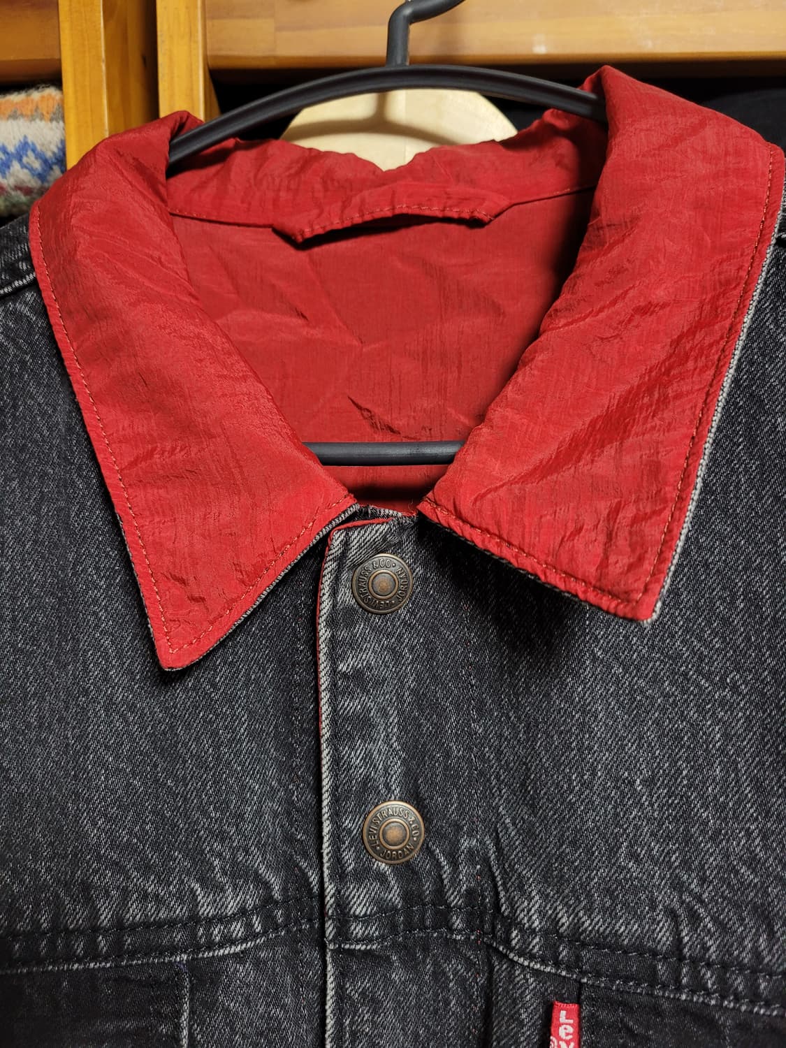 에어 조던 x 리바이스 한정판 리버시블 트러커 자켓 상품이미지5