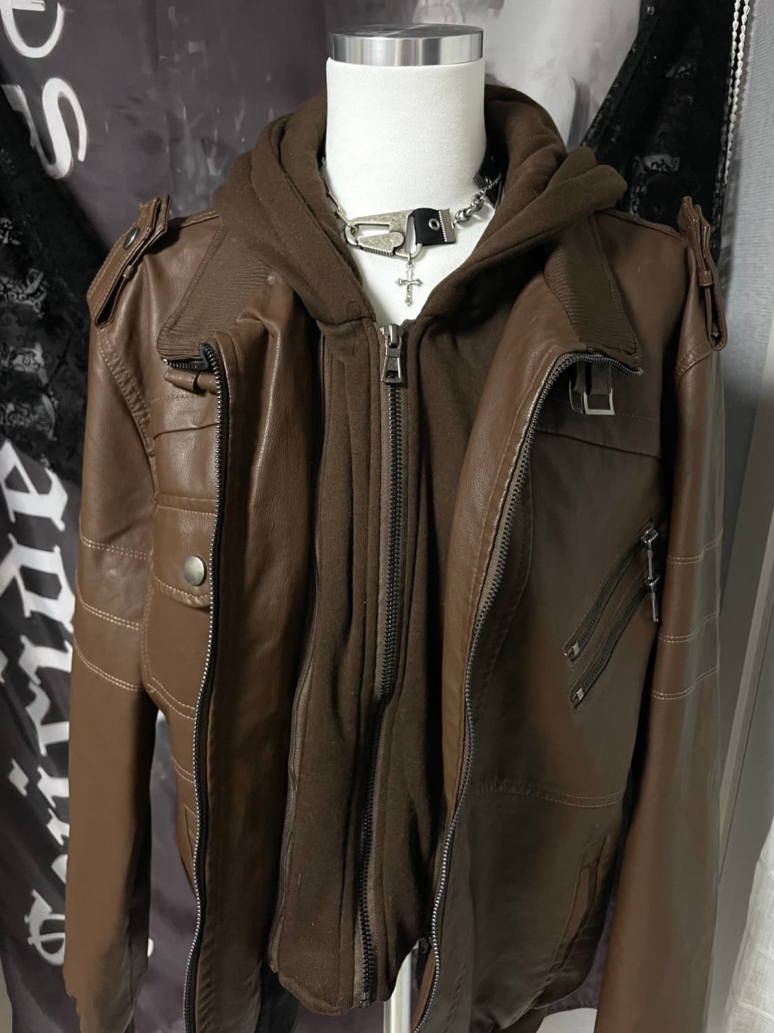 비건레더자켓 후드집업 레이어드 빈티지 봄버 유니섹스앤더슨벨에디슬리먼st 상품이미지4