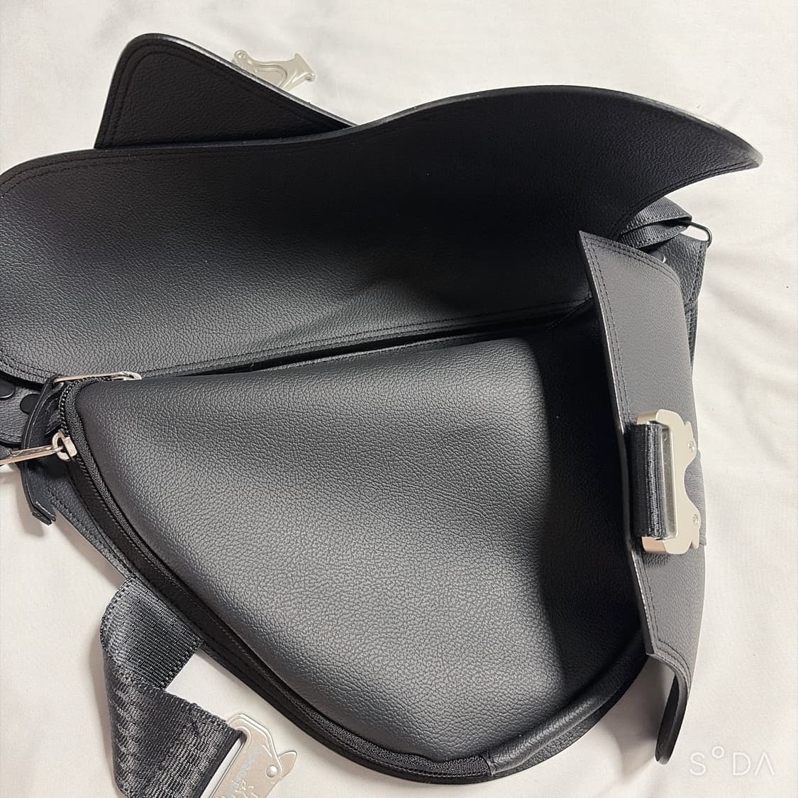 이우가마카라스 버클백 크로스백 상품이미지6