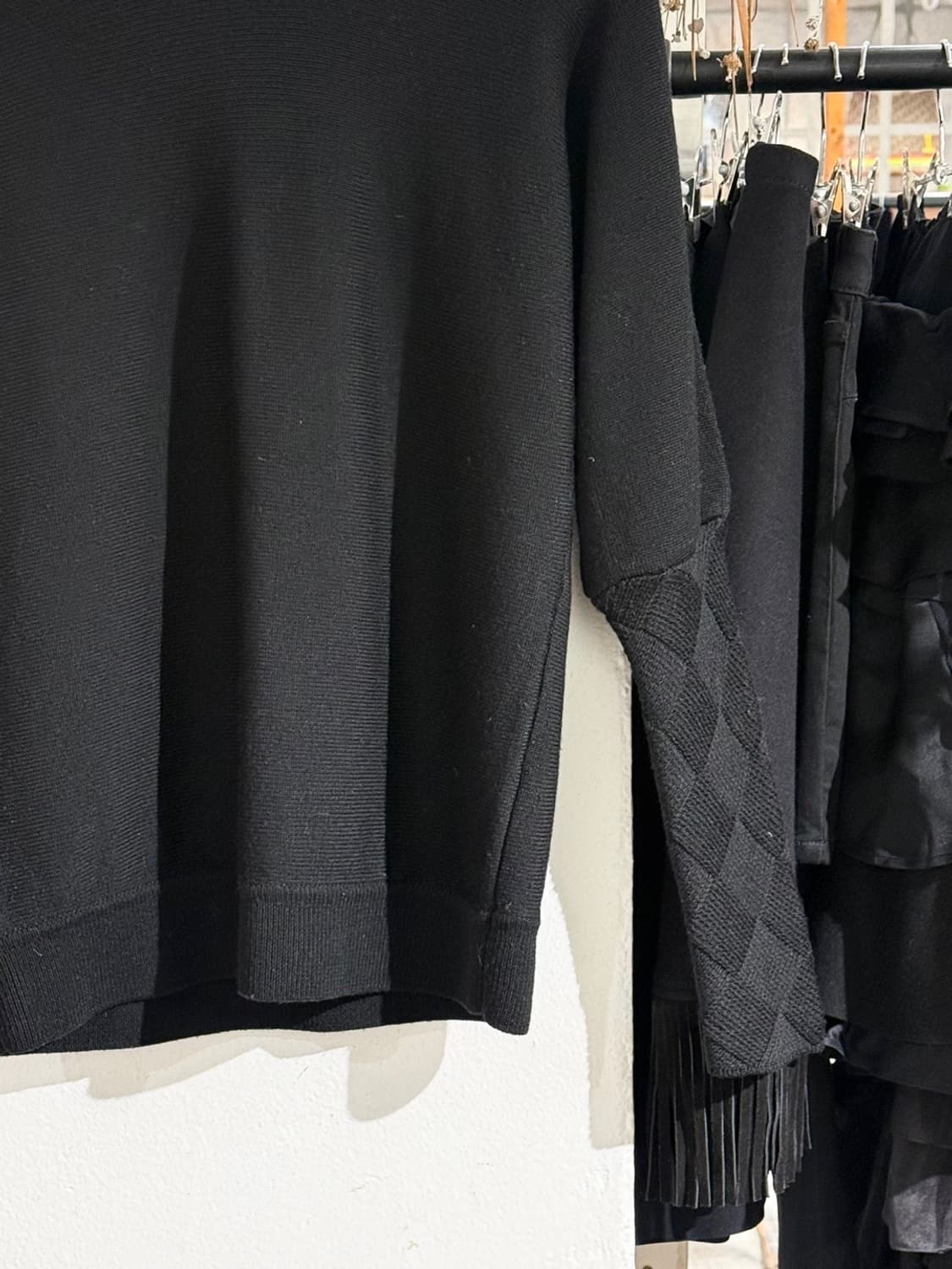 보테가베네타 블랙 인트레치아토 위브 슬리브 울 니트 상품이미지5